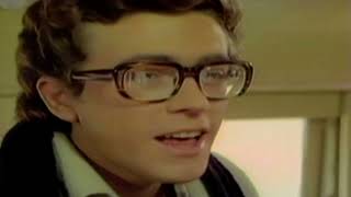 Video thumbnail of "Piero - Llegando, llegaste - 1970 (Video Oficial)"