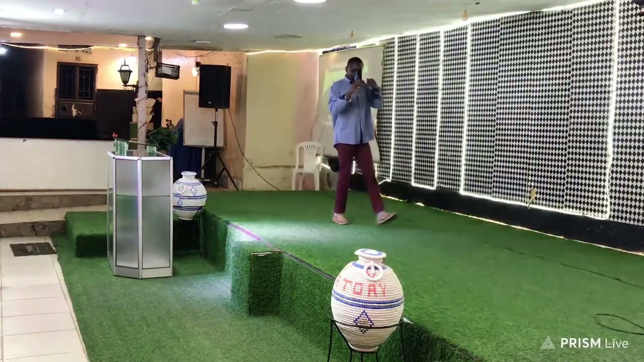 SPONTENIOUS PRAISE AND WORSHIP BY PR. FRED EDWARDS KABOGOZA