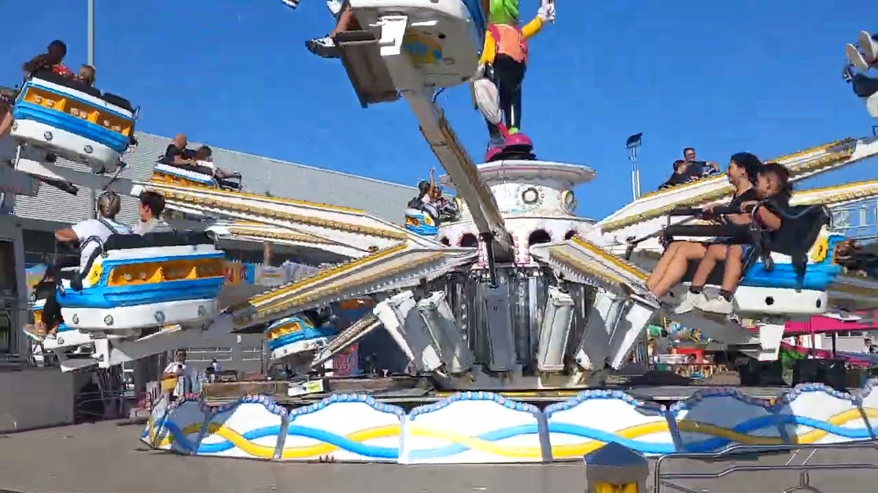 Giostra grillo Bari Fiera del Levante 10/09/2023