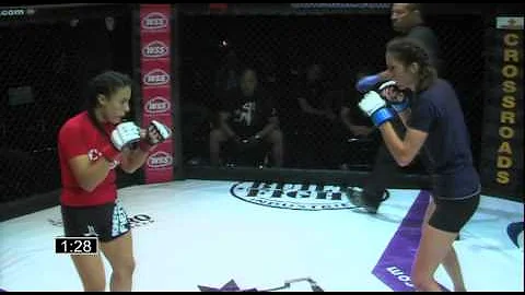 Laura Salazar vs. Stefani Pogue (University of MMA...