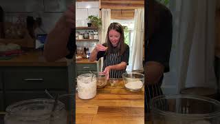 Sourdough chocolate chip cookies! Easy and delicious 🤤 #sourdoughstarter #recipe #baking #sourdough