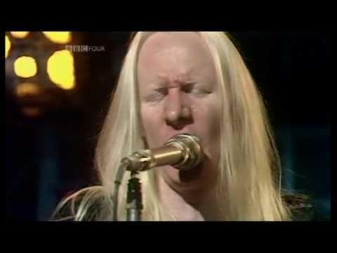 Johnny Winter (+) Jumpin' Jack Flash [Live]