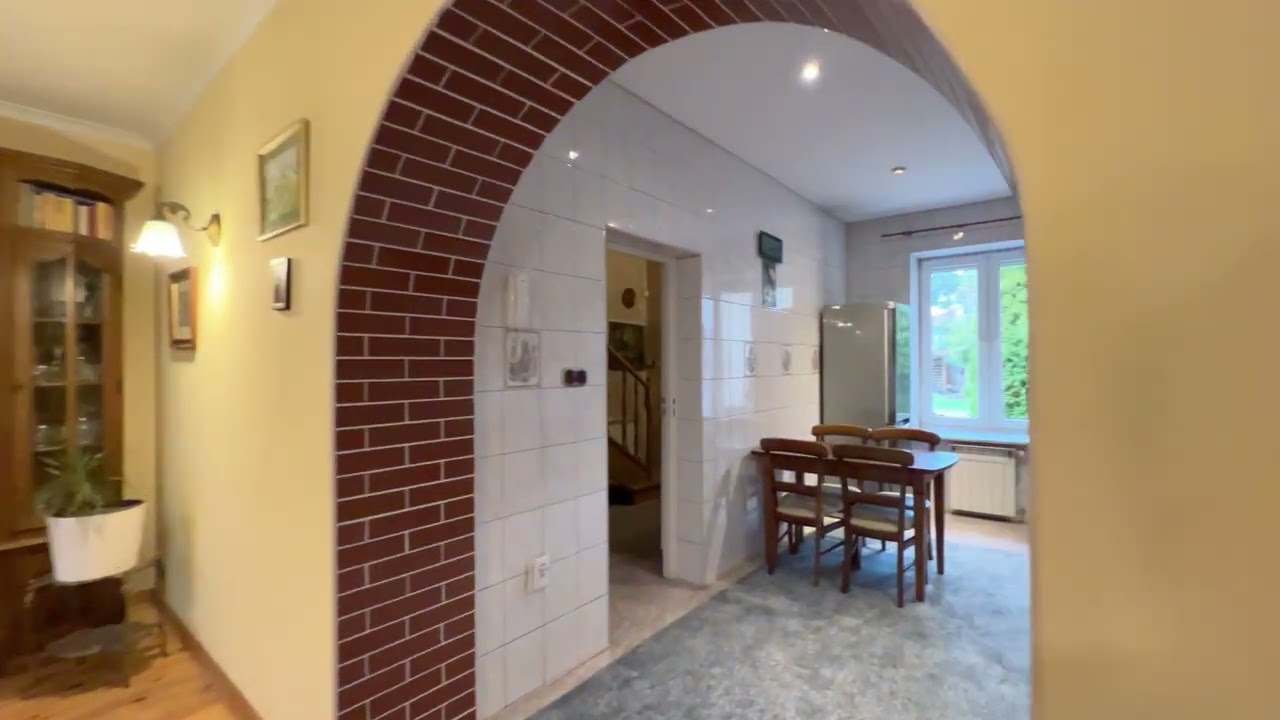 Spacious house in an excellent location - House - Sale - Kielce, Centrum