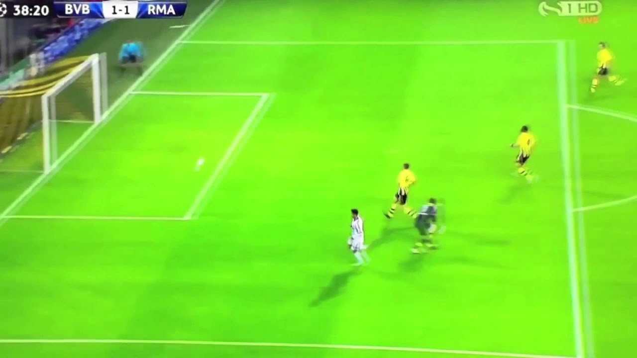 Cristiano Ronaldo goal (vs FC Porto) - 16/04/2009 on Make a GIF