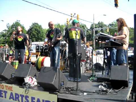 I-tal Reggae Band playing Heavy Load. @ The Covent...