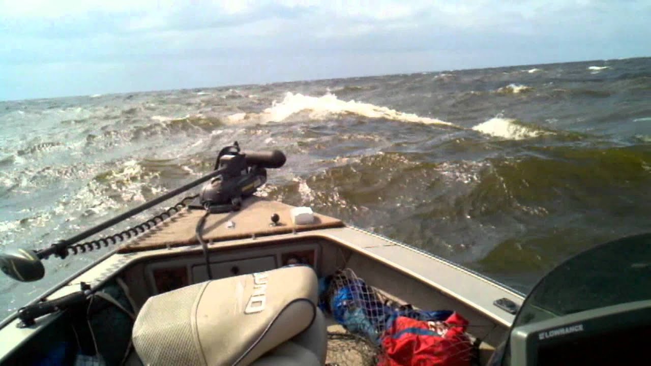 Wind and Waves on Lake of the Woods YouTube
