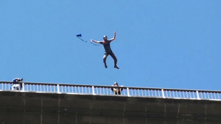 Pilot Chute Hesitation at the Perrine Bridge