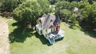 Abandoned Hearne-Gidden House (Mavic Pro 4K)
