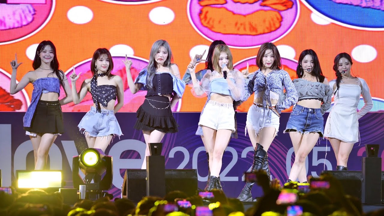 fromis_9 'LOVE BOMB' 8K 금오공대 220531 YouTube