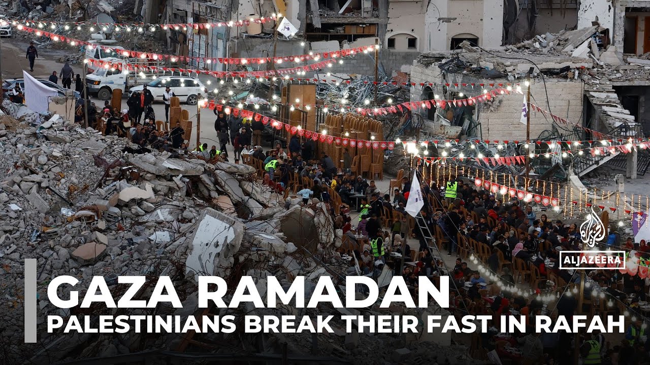غزة تحتفل بشهر رمضان: الفلسطينيون يفطرون في رفح
