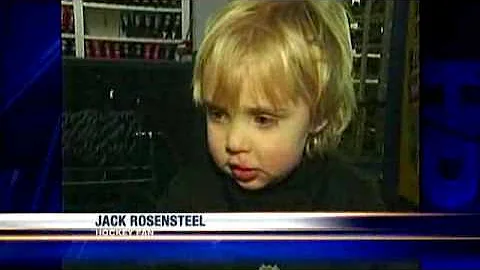 Vote For 3-Year-Old Penguins Fan In 'Why Hockey Rocks' Contest