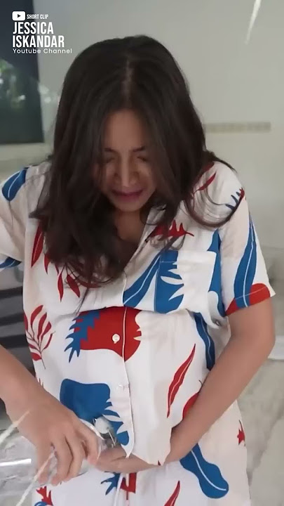 Prank husband !! Contractions water breaks !! #shorts #youtubeshorts #prank #jedar