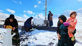 Braving the Storm: Mahin and Akbar’s Visit to Medina Amidst the City's Turmoil\