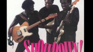 Albert Collins, Robert Cray, Johnny Copeland - She's Into Something chords