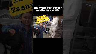 baik banget nyi hyang, bikin tas om Viki...