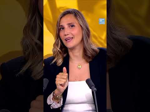 والدة علاء عبد الفتاح: سنوات السجن والإضراب عن الطعام