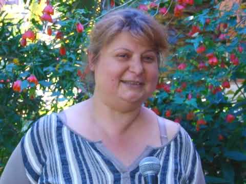 ფოთში ებრალიძეების სახლში მოშინაურებული ყორანი ბინადრობს 14 05 19