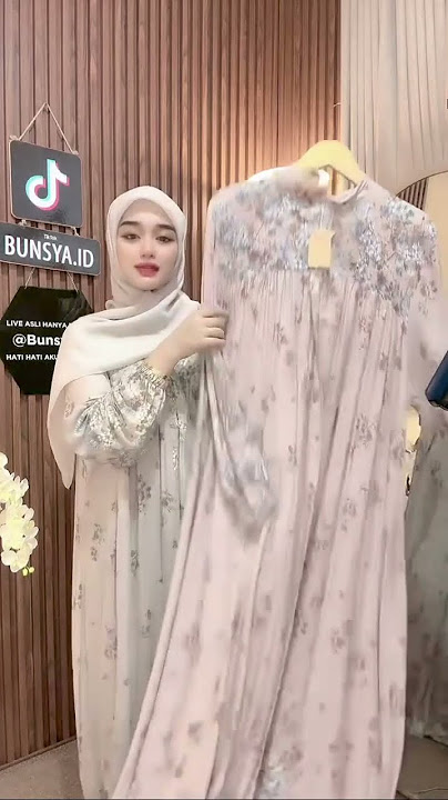 BAJU GAMIS CANTIK KALEM DAN ELEGAN UNTUK LEBARAN 2025