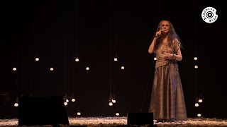 Maria Bethânia - "A Dona do Raio e do Vento" (Ao Vivo) – Carta de Amor chords