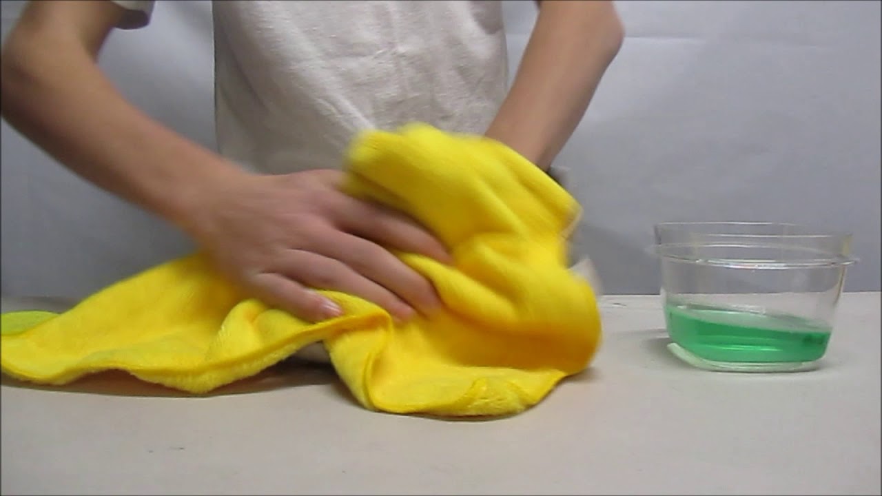 Cleaning Nike Tanjun - YouTube