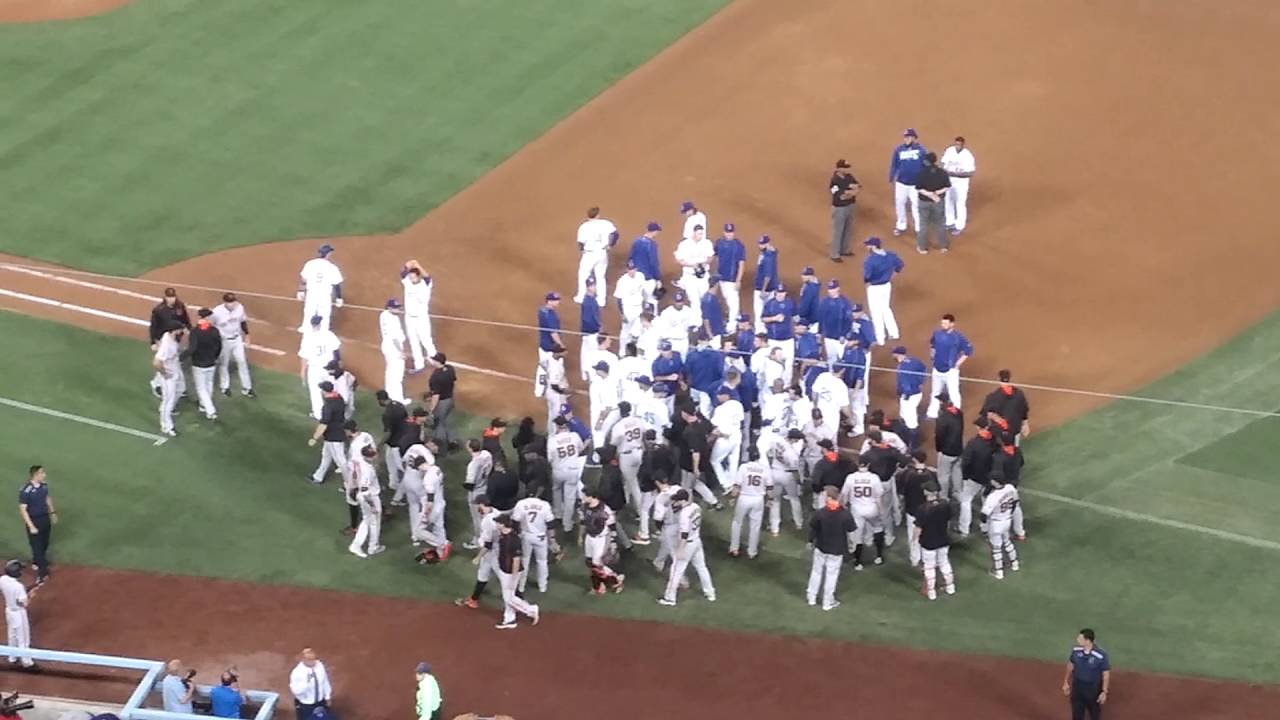 Benches Clear During Dodgers vs Giants Game(9/19/16) YouTube