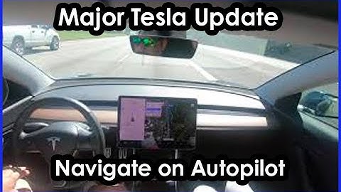 Tesla Model 3 Navigate on Autopilot Update v. 2018.42.2