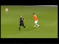 Robin van Persie scoort de 2-0 in de wedstrijd Nederland - Zweden