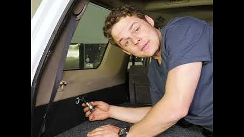 The factory 12V socket in the back of your 4WD isn’t designed to run a fridge