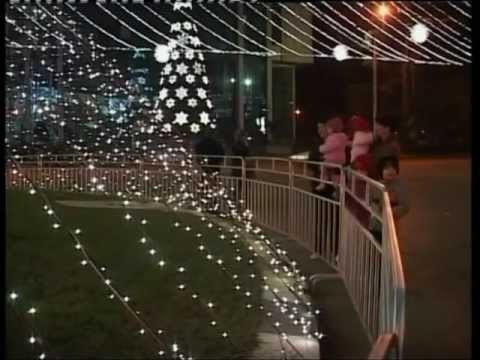 საახალწლო სამზადისი ქალაქში..