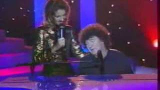 Video thumbnail of "Celine Dion - Je reviendrai à Montréal avec Robert Charlebois"