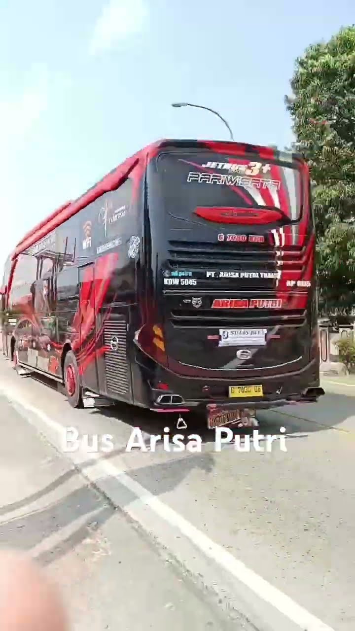 Arisa Putri: Mewah dan Nyaman, Mengarungi Nusantara dengan Bus Pariwisata Scania