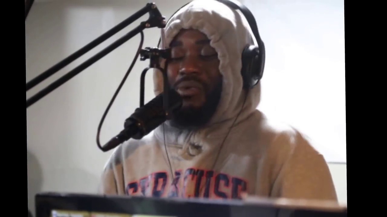 Paperz Rapper Philly Frank Wit Da Grippaz Gone, Pook Paperz, Lean Bean at Psmg Radio Giving ...
