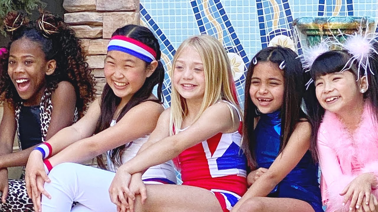 BESTIES CHACHA, AVA, EVERLEIGH, KAMRYN AND KHLOE SING SPICE GIRLS COVER "WANNABE" | Mother's Day