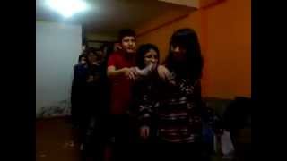 intentando bailar electro
