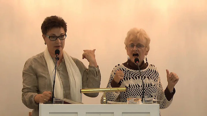 Elaine Swenson og Janet Henriksen taler i Pinsekir...