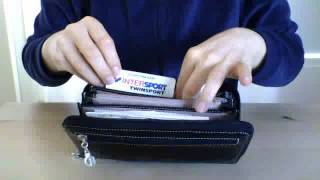 What's in my wallet - asmr screenshot 2