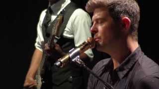 Robin Thicke - "Dreamworld" live from Interscope Introducing chords