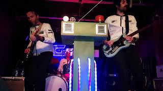 Chewbacca's - Astro Collision (Gruta 77, Madrid)