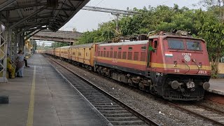 22644 Patna - Ernakulam SF Express skipping Punkunnam hauled by Erode WAP-4 #22370
