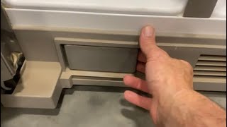 How To Replace The Water Filter On A Whirlpool Side By Side Refrigerator by Danielson Picker 19,256 views 1 year ago 1 minute, 50 seconds