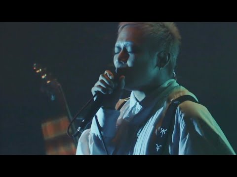 sukekiyo - 首吊り遊具 + interlude [eng sub] LIVE HD - YouTube