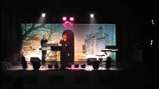 VERONICA YOUNG | Live