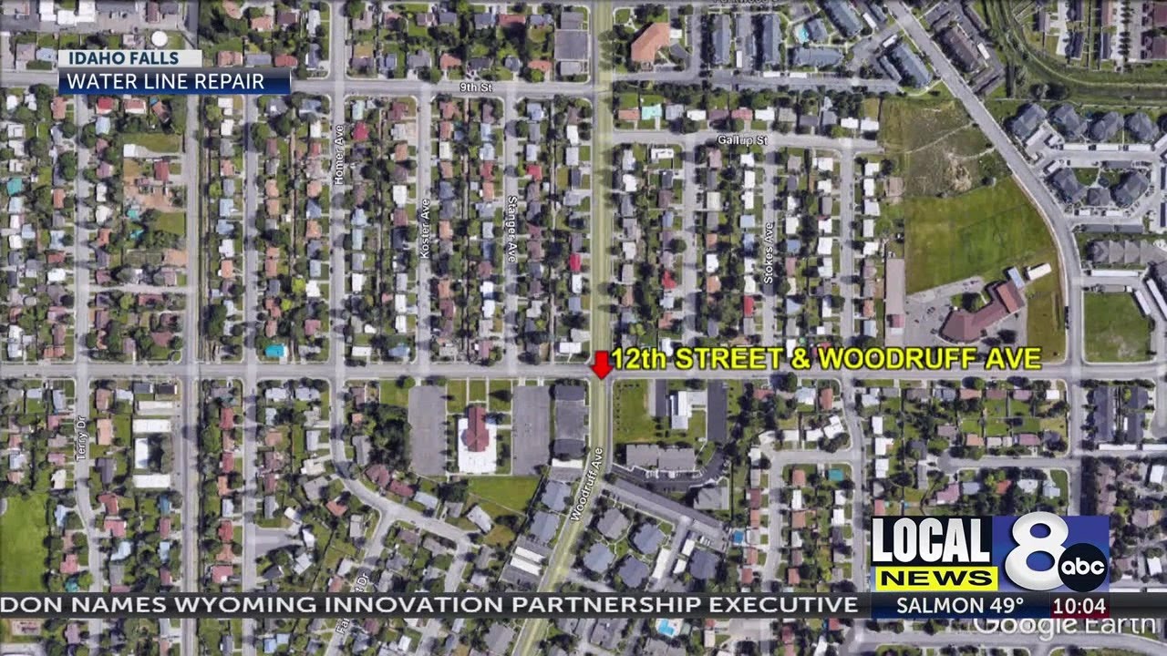 Waterline repair on S Woodruff Avenue Thursday night YouTube