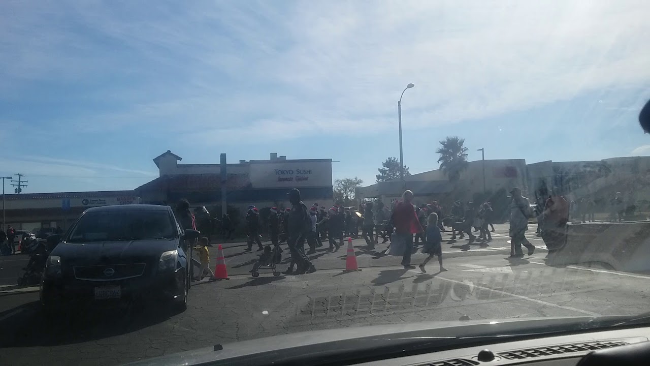 Christmas parade December 1 2019 victorville California YouTube