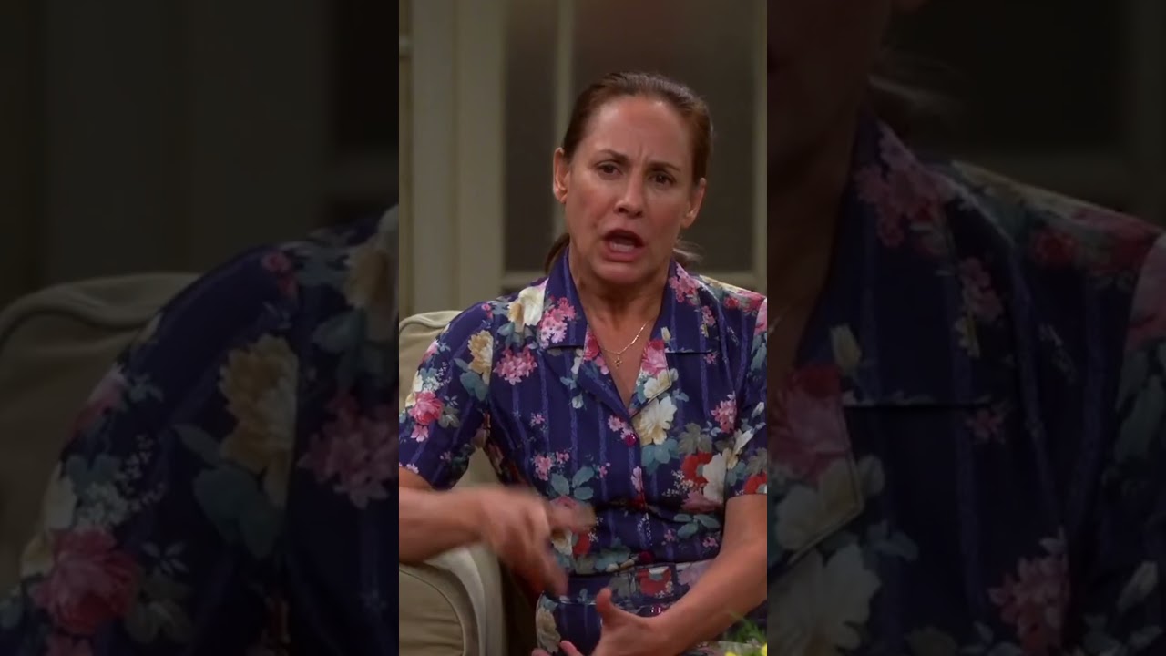 The Big Bang Theory II Leonard's mom and Sheldon's mom are arguing 