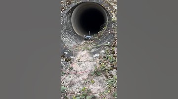 Mini #robot #climb to a #tunnel