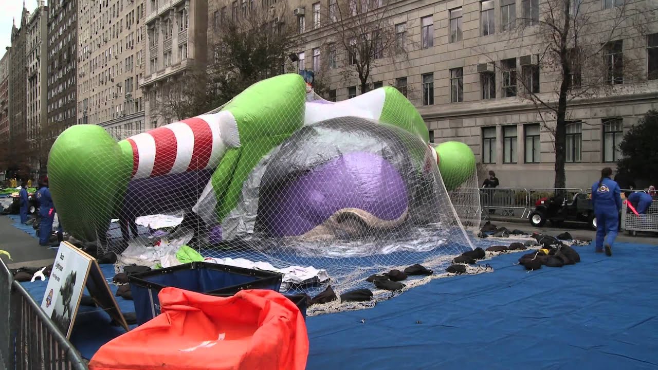 Buzz Takes Manhattan [1080p HD]