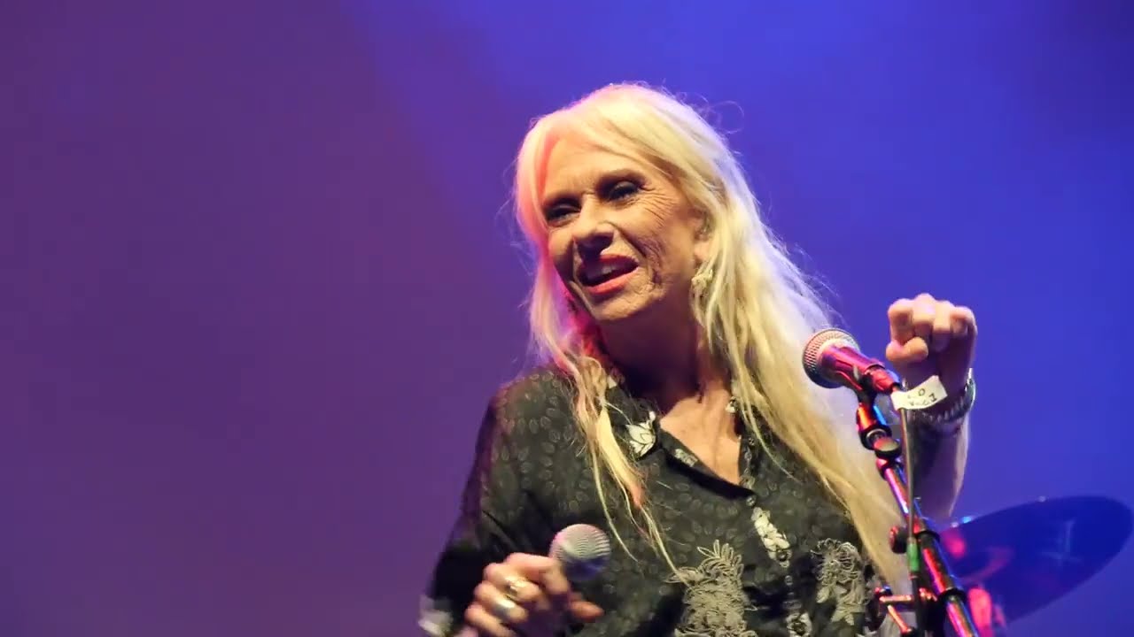 Sanne Salomonsen - Den jeg elsker