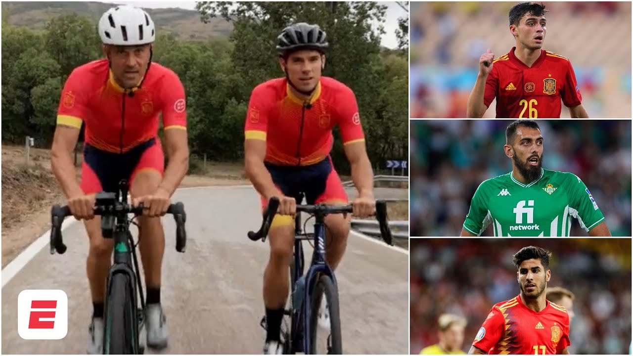 ESPECTACULAR. Luis Enrique da la lista de España montado a una bicicleta de carrera