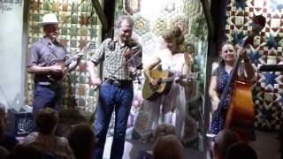 Golden Slippers :  Foghorn String Band @ The Red Room, Cookstown